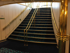 deck-5-aft-staircase