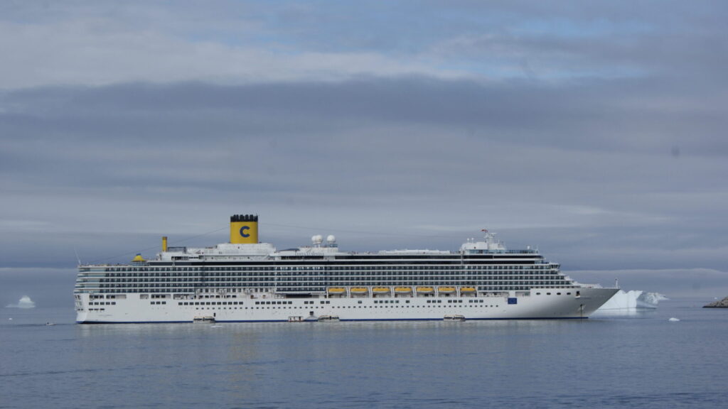 Costa Luminosa